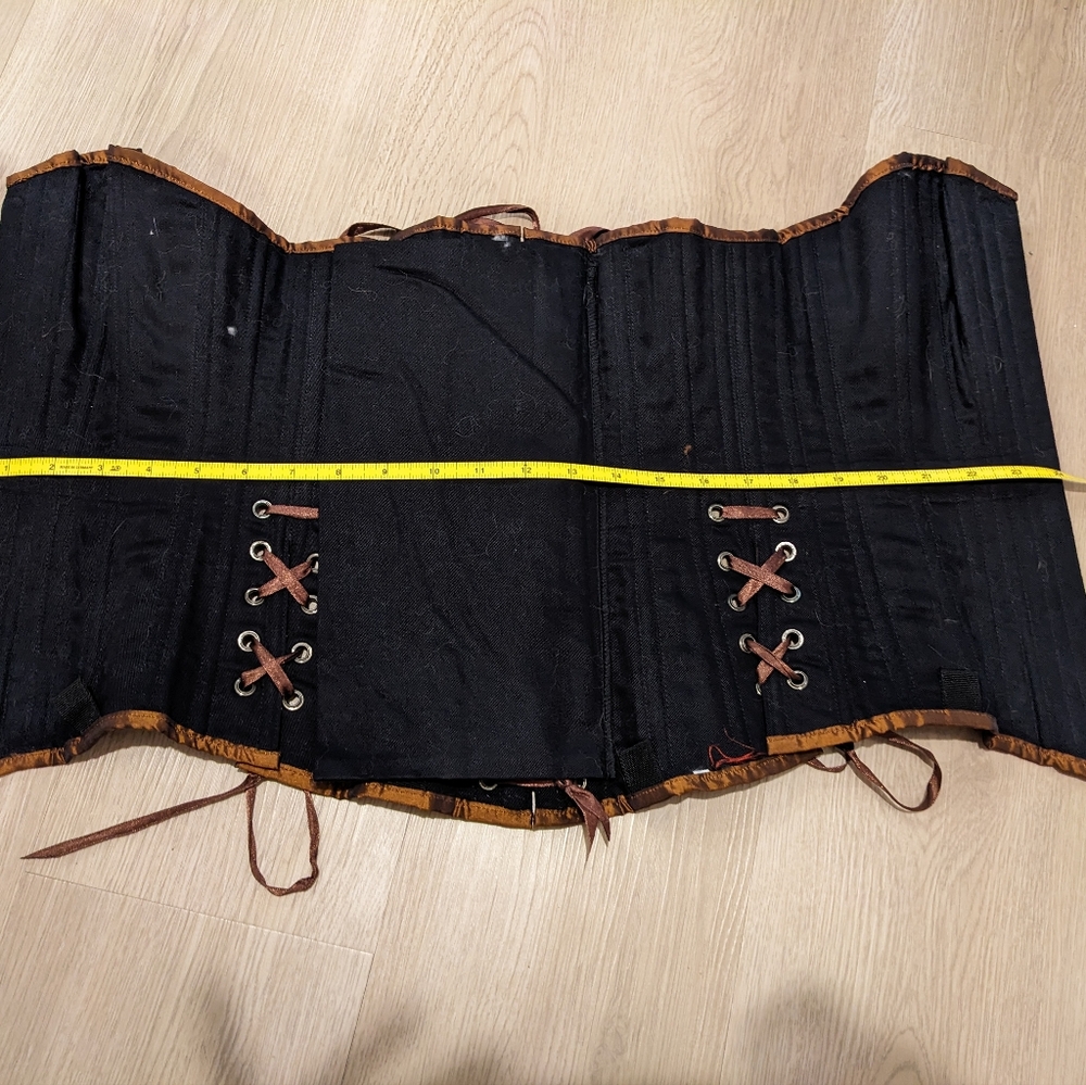 Copper overbust corset - Picture 4 of 5